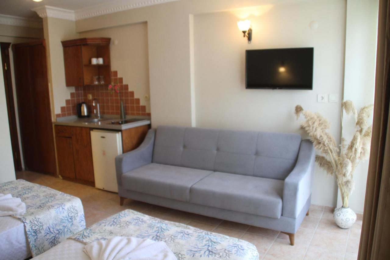 Rosy Suites Hotel Kusadasi Exterior photo