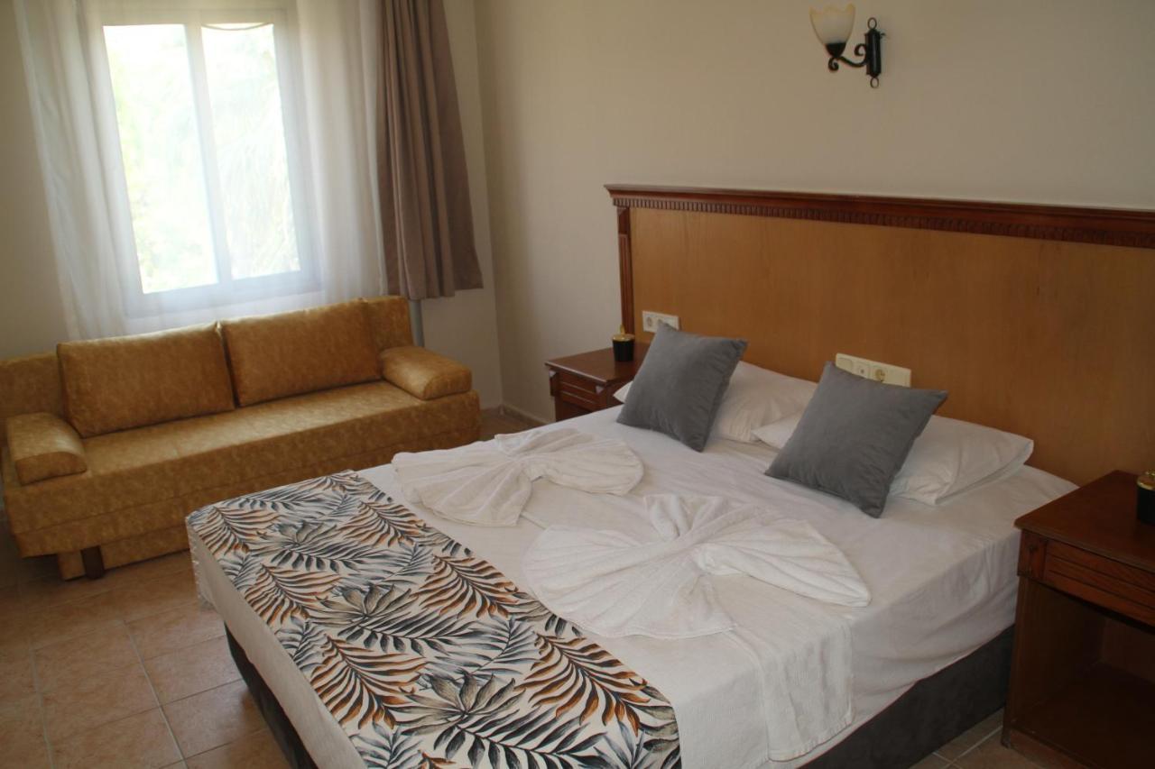 Rosy Suites Hotel Kusadasi Exterior photo