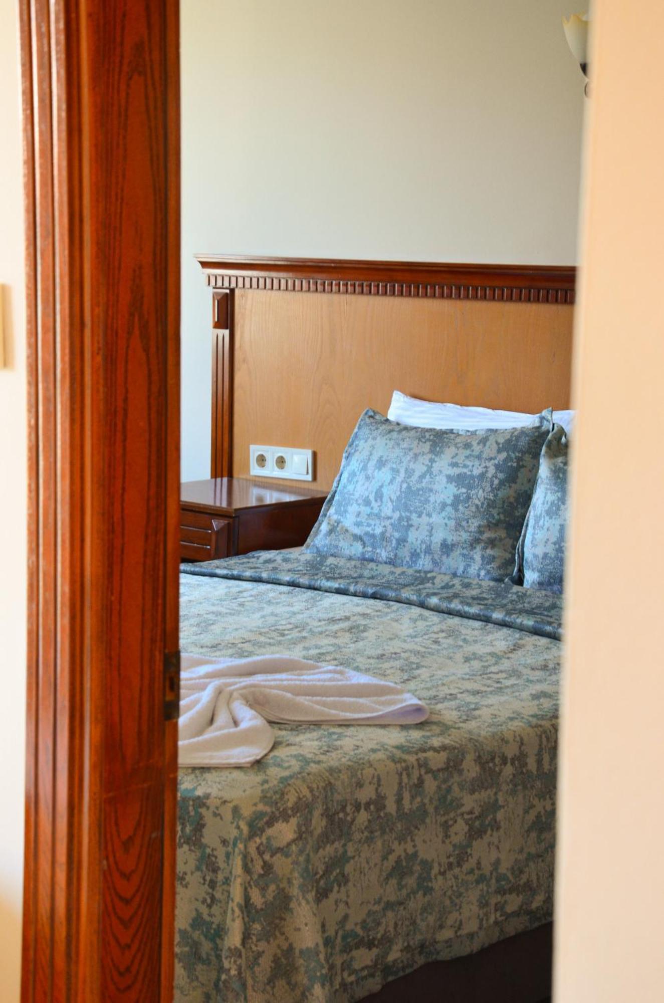 Rosy Suites Hotel Kusadasi Exterior photo