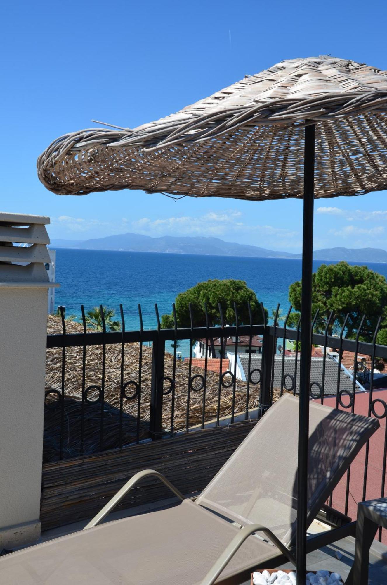 Rosy Suites Hotel Kusadasi Exterior photo
