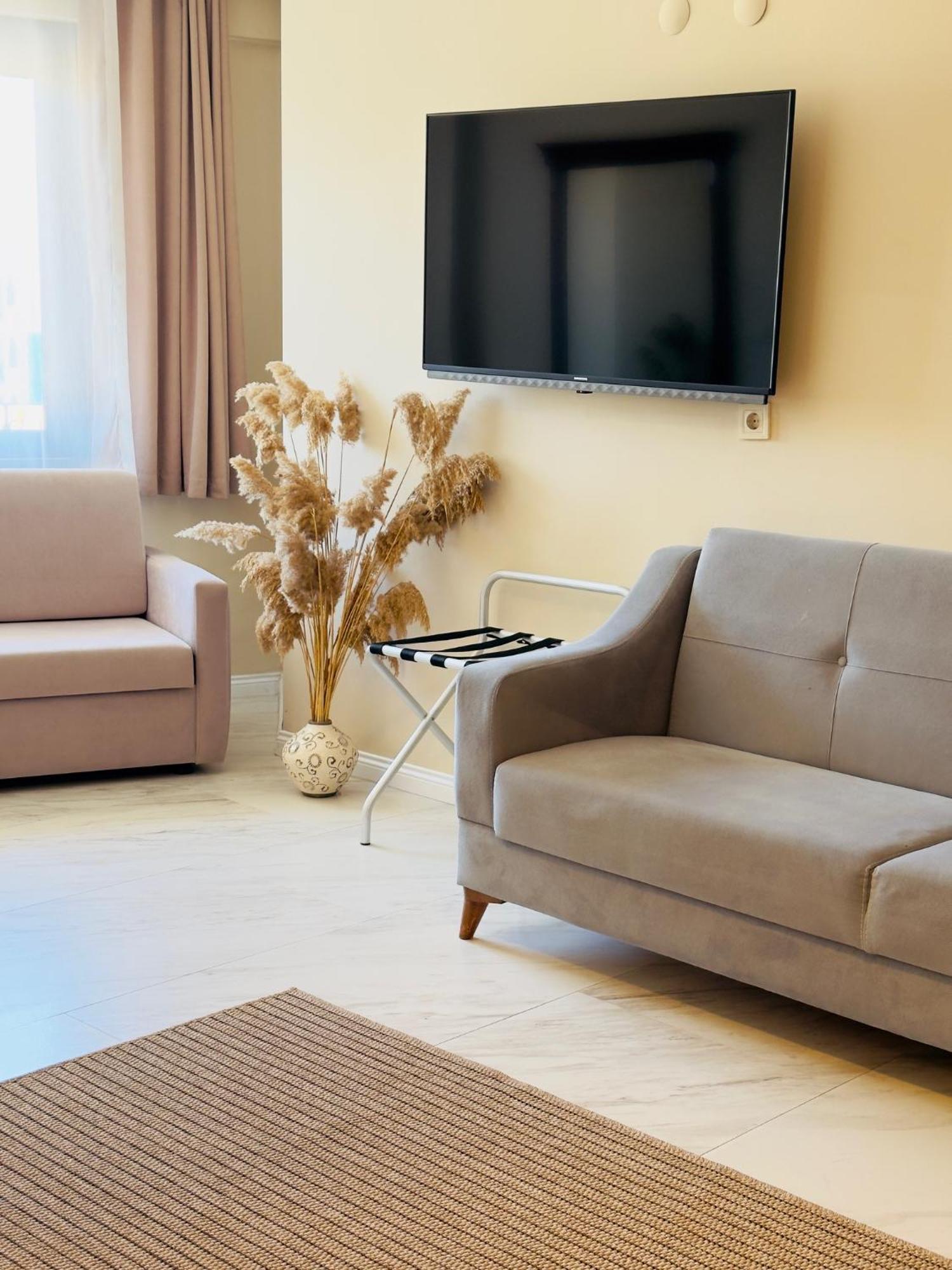 Rosy Suites Hotel Kusadasi Exterior photo